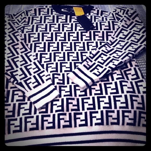 SWEATER SOLD - Picture 1 of 1